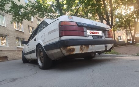 Mazda 626, 1986 год, 80 000 рублей, 25 фотография