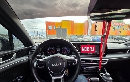 KIA K5, 2021 год, 2 300 000 рублей, 16 фотография