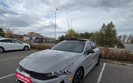 KIA K5, 2021 год, 2 300 000 рублей, 13 фотография