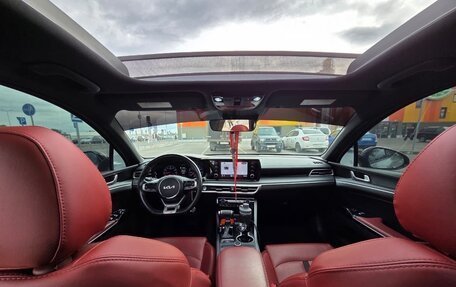KIA K5, 2021 год, 2 300 000 рублей, 18 фотография