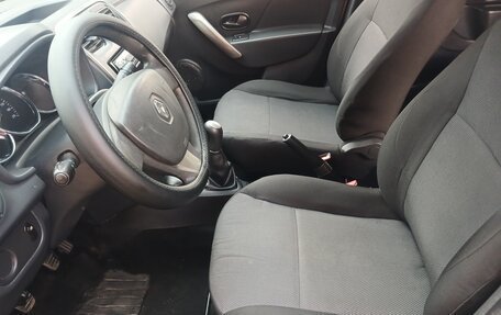 Renault Logan II, 2014 год, 350 000 рублей, 6 фотография