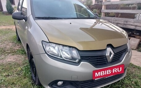 Renault Logan II, 2014 год, 350 000 рублей, 2 фотография