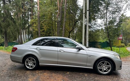 Mercedes-Benz E-Класс, 2010 год, 940 000 рублей, 9 фотография