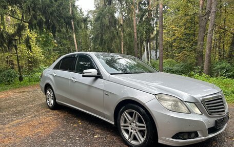 Mercedes-Benz E-Класс, 2010 год, 940 000 рублей, 8 фотография