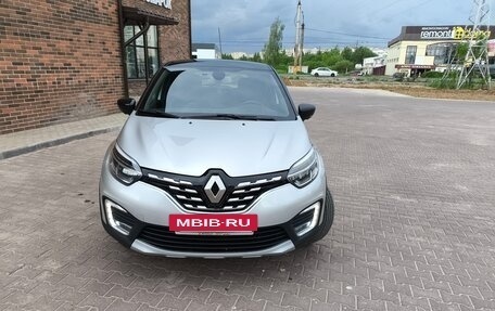 Renault Kaptur I рестайлинг, 2021 год, 1 650 000 рублей, 5 фотография