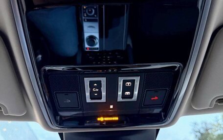 Land Rover Range Rover IV рестайлинг, 2020 год, 11 000 000 рублей, 17 фотография