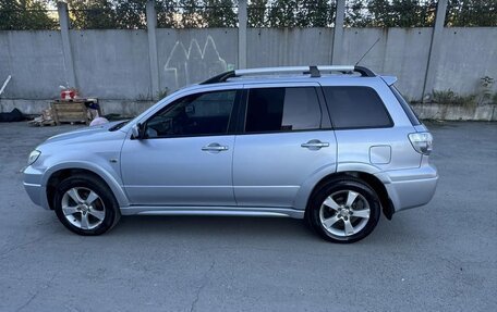 Mitsubishi Outlander III рестайлинг 3, 2006 год, 470 000 рублей, 2 фотография