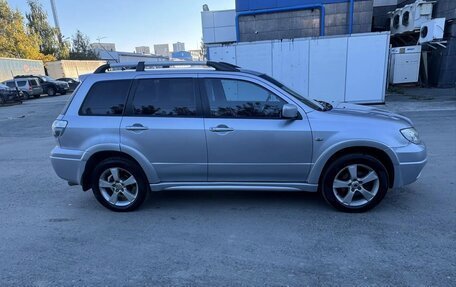 Mitsubishi Outlander III рестайлинг 3, 2006 год, 470 000 рублей, 4 фотография