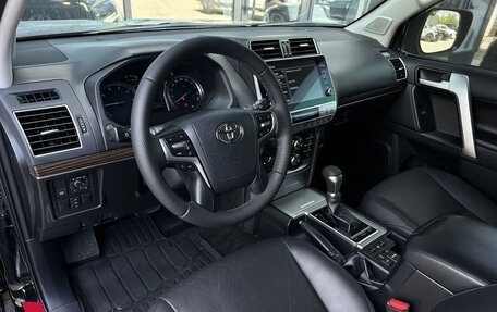 Toyota Land Cruiser Prado 150 рестайлинг 2, 2021 год, 6 590 000 рублей, 4 фотография