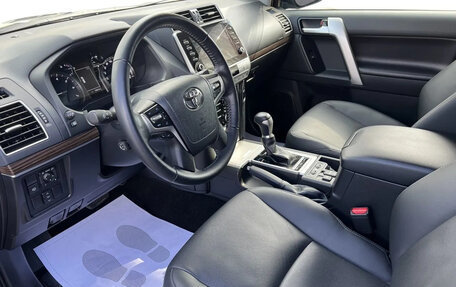 Toyota Land Cruiser Prado 150 рестайлинг 2, 2021 год, 6 590 000 рублей, 6 фотография