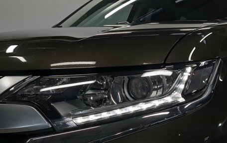 Mitsubishi Outlander III рестайлинг 3, 2020 год, 2 495 000 рублей, 28 фотография