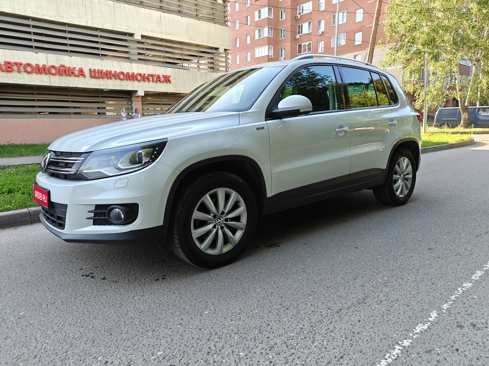 Volkswagen Tiguan I рестайлинг, 2016 год, 2 000 000 рублей, 1 фотография