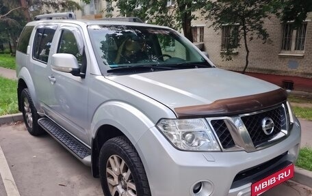 Nissan Pathfinder, 2012 год, 2 000 000 рублей, 2 фотография