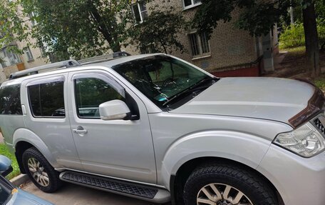 Nissan Pathfinder, 2012 год, 2 000 000 рублей, 9 фотография