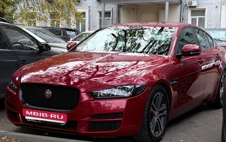 Jaguar XE I рестайлинг, 2015 год, 1 500 000 рублей, 4 фотография