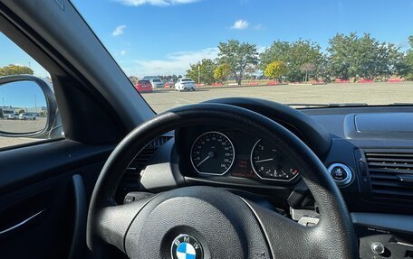 BMW 1 серия, 2011 год, 650 000 рублей, 9 фотография