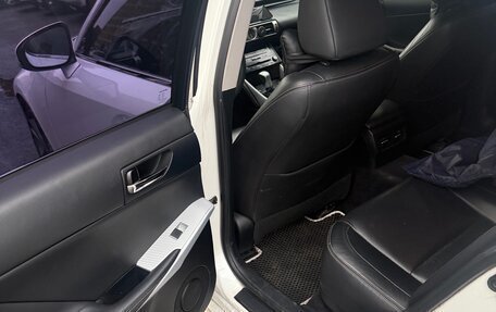 Lexus IS III, 2013 год, 2 100 000 рублей, 9 фотография