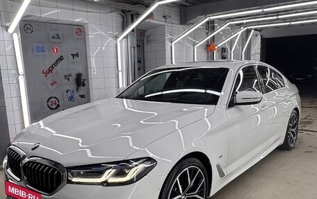 BMW 5 серия, 2022 год, 6 500 000 рублей, 3 фотография