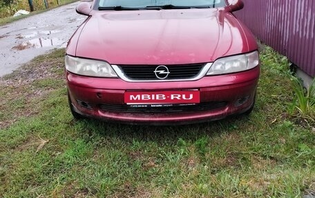 Opel Vectra B рестайлинг, 2001 год, 370 000 рублей, 1 фотография