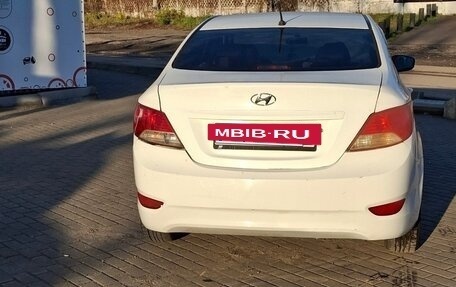 Hyundai Solaris II рестайлинг, 2013 год, 495 000 рублей, 3 фотография