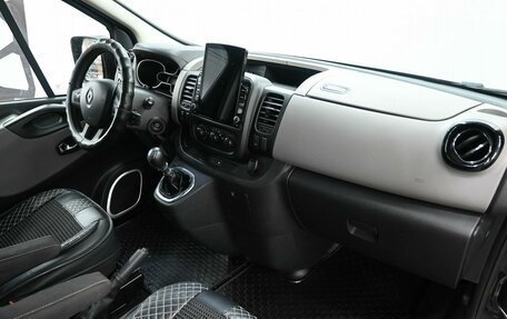 Renault Trafic, 2015 год, 2 099 900 рублей, 6 фотография