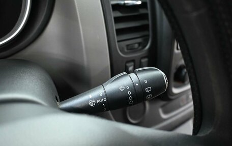 Renault Trafic, 2015 год, 2 099 900 рублей, 13 фотография