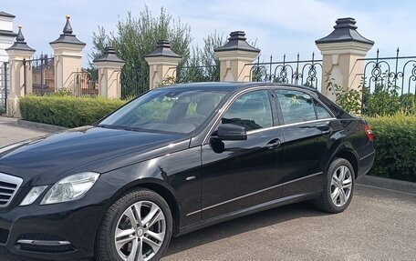 Mercedes-Benz E-Класс, 2010 год, 1 630 000 рублей, 1 фотография