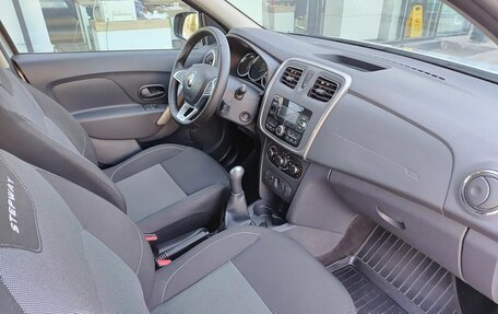 Renault Sandero II рестайлинг, 2019 год, 1 255 000 рублей, 13 фотография