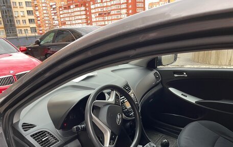 Hyundai Solaris II рестайлинг, 2013 год, 780 000 рублей, 9 фотография