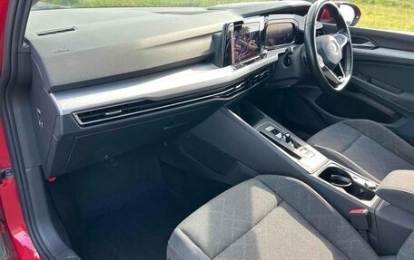Volkswagen Golf VIII, 2022 год, 1 125 000 рублей, 13 фотография
