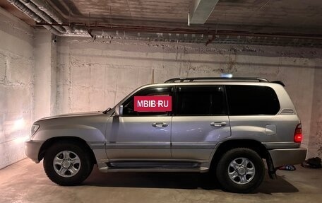 Toyota Land Cruiser 100 рестайлинг 2, 2000 год, 1 880 000 рублей, 2 фотография