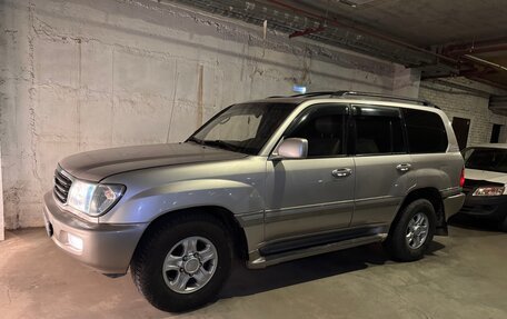 Toyota Land Cruiser 100 рестайлинг 2, 2000 год, 1 880 000 рублей, 5 фотография