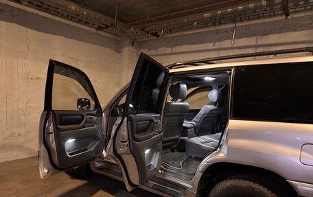 Toyota Land Cruiser 100 рестайлинг 2, 2000 год, 1 880 000 рублей, 7 фотография