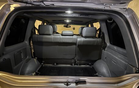 Toyota Land Cruiser 100 рестайлинг 2, 2000 год, 1 880 000 рублей, 9 фотография