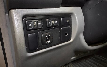Toyota Land Cruiser 100 рестайлинг 2, 2000 год, 1 880 000 рублей, 30 фотография