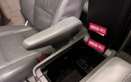 Toyota Land Cruiser 100 рестайлинг 2, 2000 год, 1 880 000 рублей, 29 фотография