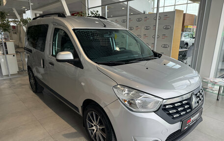 Renault Dokker, 2018 год, 1 100 000 рублей, 3 фотография