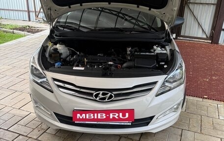 Hyundai Solaris II рестайлинг, 2014 год, 1 050 000 рублей, 22 фотография