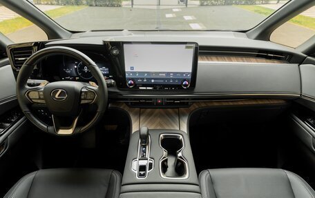 Lexus LM, 2026 год, 19 500 000 рублей, 20 фотография