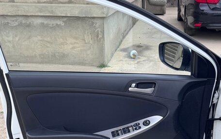 Hyundai Solaris II рестайлинг, 2015 год, 890 000 рублей, 11 фотография