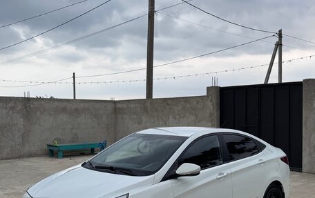 Hyundai Solaris II рестайлинг, 2015 год, 890 000 рублей, 8 фотография