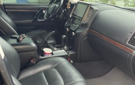 Toyota Land Cruiser 200, 2016 год, 4 350 000 рублей, 8 фотография