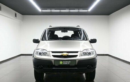 Chevrolet Niva I рестайлинг, 2011 год, 695 000 рублей, 3 фотография