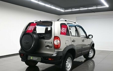 Chevrolet Niva I рестайлинг, 2011 год, 695 000 рублей, 2 фотография