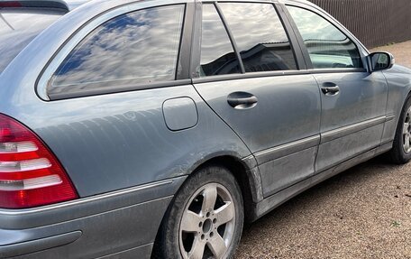 Mercedes-Benz C-Класс, 2004 год, 495 000 рублей, 5 фотография