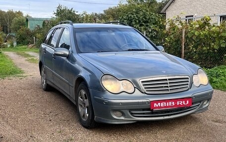 Mercedes-Benz C-Класс, 2004 год, 495 000 рублей, 4 фотография