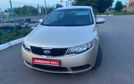 KIA Cerato III, 2009 год, 900 000 рублей, 1 фотография