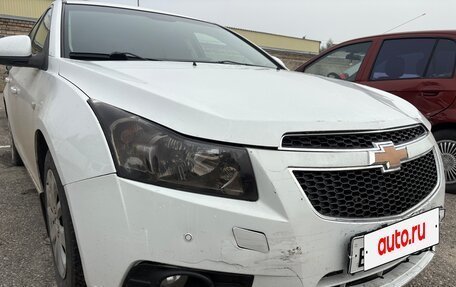 Chevrolet Cruze II, 2010 год, 295 000 рублей, 3 фотография