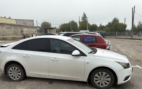 Chevrolet Cruze II, 2010 год, 295 000 рублей, 4 фотография