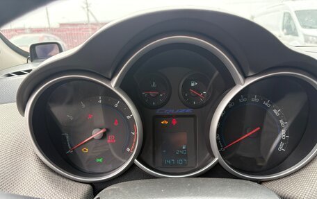 Chevrolet Cruze II, 2010 год, 295 000 рублей, 13 фотография